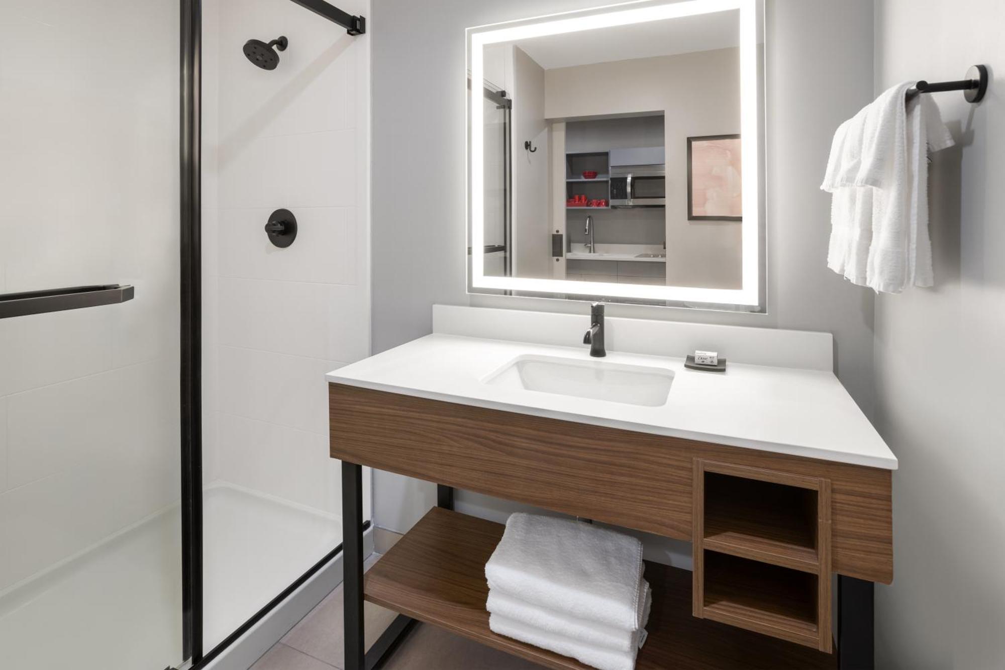 Hawthorn Extended Stay By Wyndham Williston Burlington מראה חיצוני תמונה